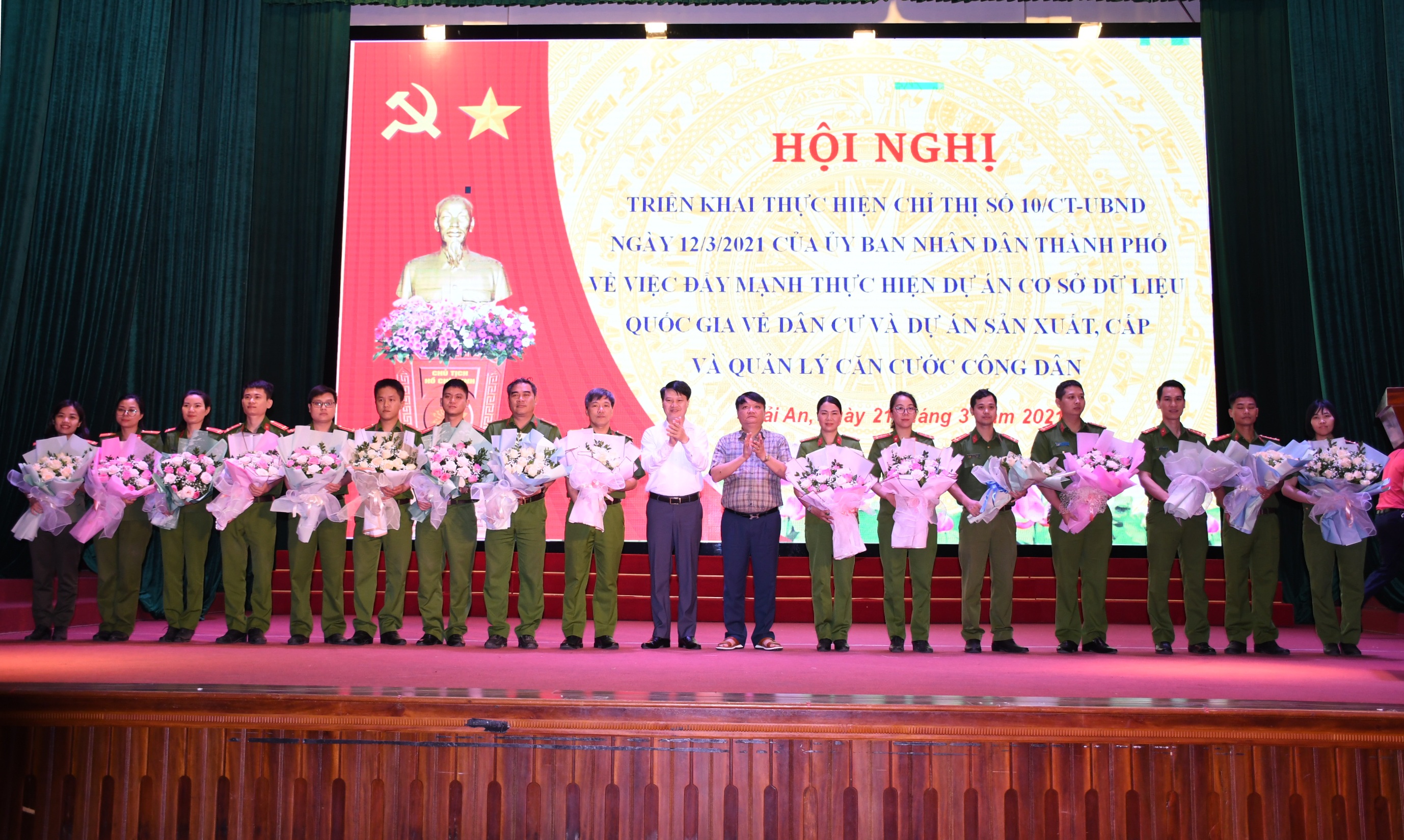 Công an quận Hải An: Phấn đấu cấp 95.246 căn cước công dân gắn chíp điện tử trước ngày 1-5